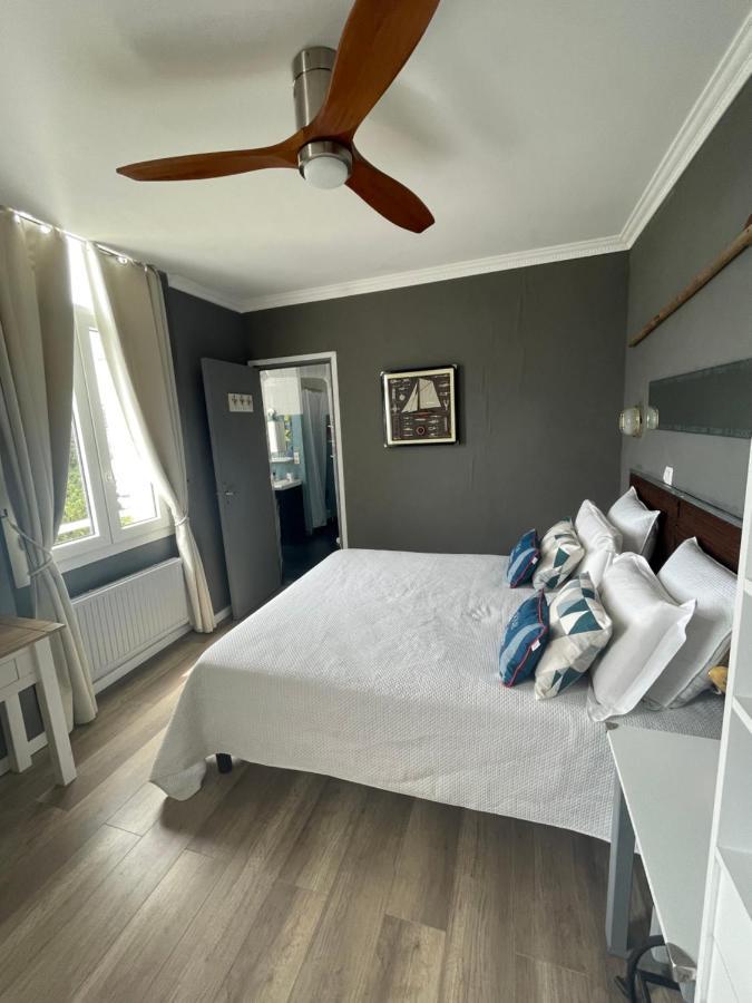 Villa-Chateau Les Terrasses - Tamaris, Plage Des Sablettes, Mer Au Bas De La Propriete La Seyne-sur-Mer Dış mekan fotoğraf